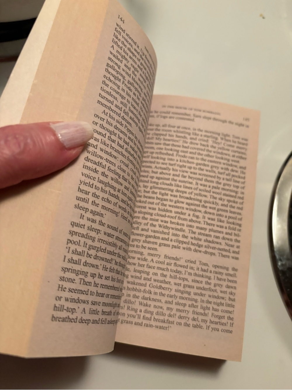 Paperback in exc condition - Picture 4 of 4
